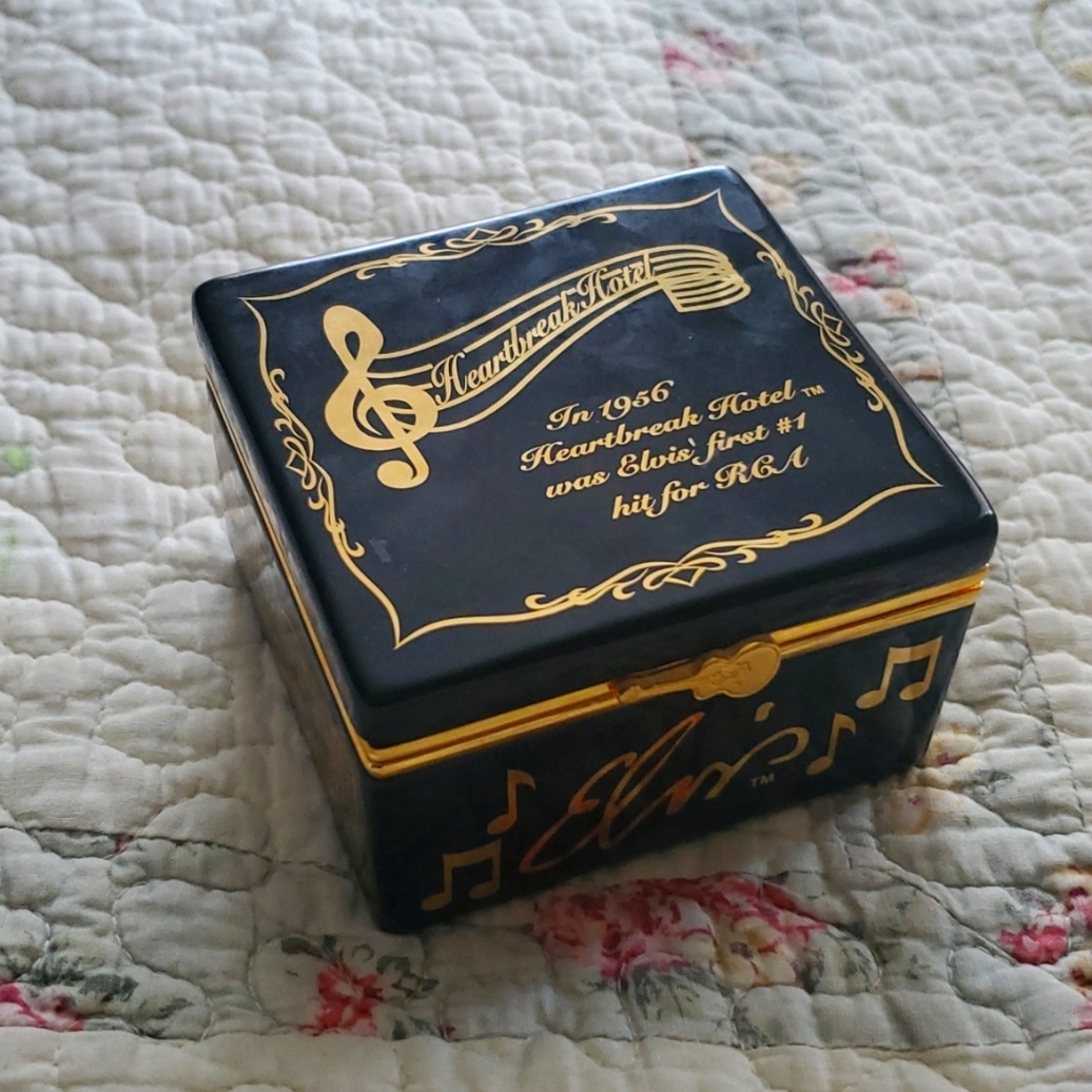 Heartbreak Hotel Music box